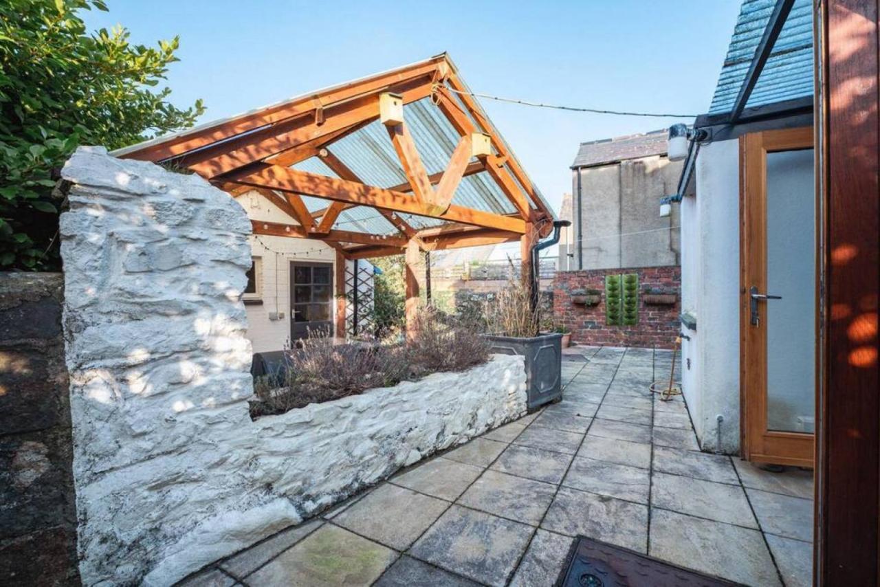 Cosy Welsh Cottage In St Davids Centre With Garden St. Davids (Pembrokeshire) Exterior foto
