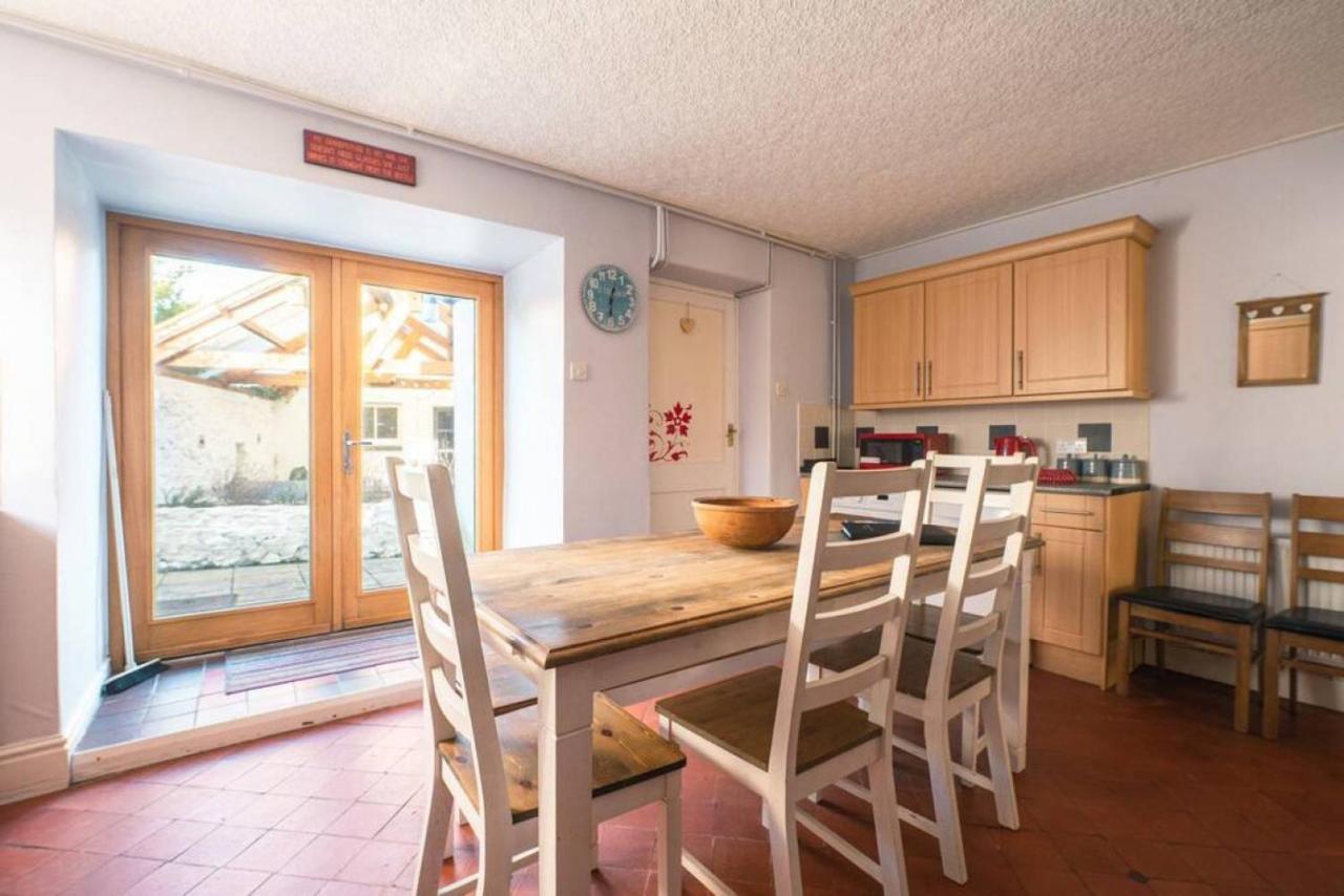 Cosy Welsh Cottage In St Davids Centre With Garden St. Davids (Pembrokeshire) Exterior foto