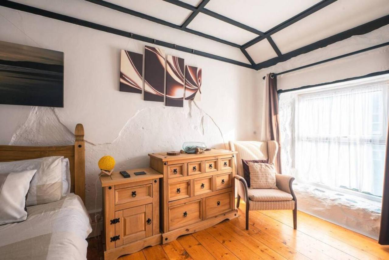Cosy Welsh Cottage In St Davids Centre With Garden St. Davids (Pembrokeshire) Exterior foto